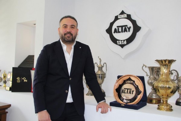 Altay'dan Mustafa Denizliye teknik direktrlk ars