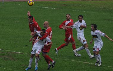 Mersin dman Yurdu, frtnada bouldu 1-2