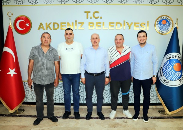 Maç dev ekrandan verilecek Maç dev ekrandan verilecek