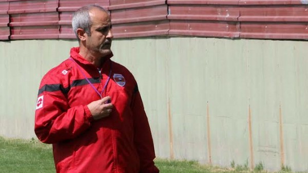 Adanaspor dertlerden Arn'yor