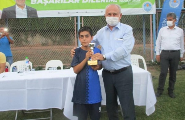 U-11 Futbol Turnuvası sona erdi U-11 Futbol Turnuvası sona erdi