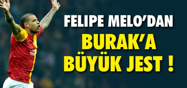 Melo'dan Burak Yılmaz'a jest Melo'dan Burak Yılmaz'a jest