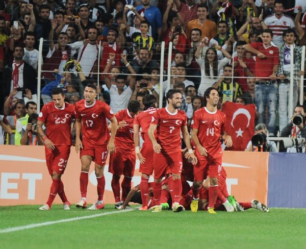 Milli Takm siftah yapt!