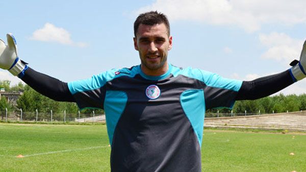 Rizespor kalesini salama ald!