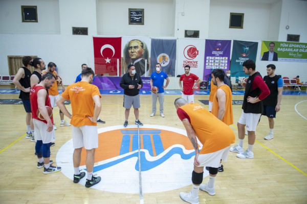 Bykehir Erkek Basketbol Takm'na yeni antrenr