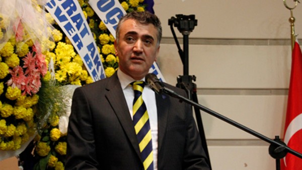 Hüsnü Kaya'dan serzeniş Hüsnü Kaya'dan serzeniş