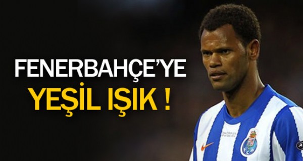 Rolando, Fener'e yeşil ışık yaktı! Rolando, Fener'e yeşil ışık yaktı!