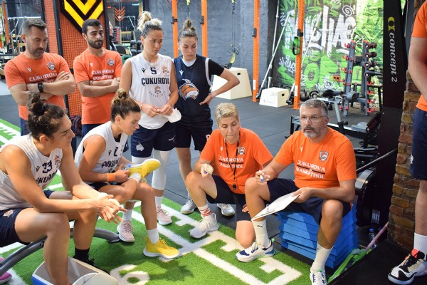 Çukurova'da neşeli günler Çukurova'da neşeli günler