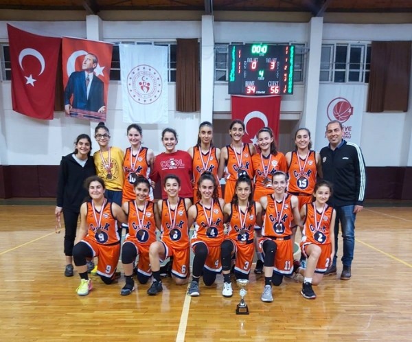 ukurova, U-14'te ampiyon!