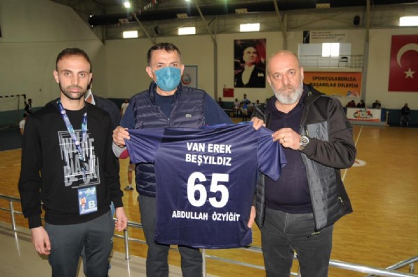 MİY Hentbol, Van'ı ateşe attı MİY Hentbol, Van'ı ateşe attı