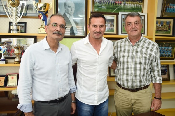 TİY’de yeni hoca Penbe! TİY’de yeni hoca Penbe!