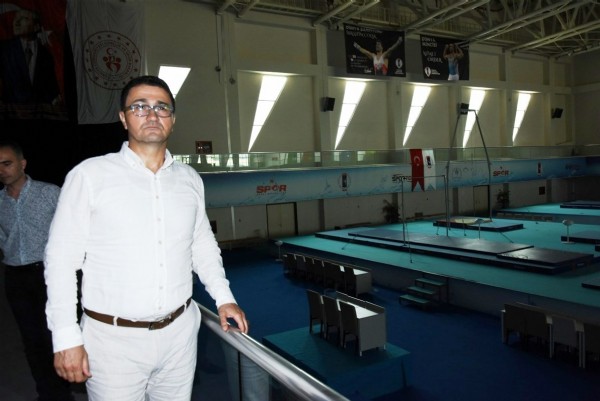 “Her zaman gençlerimizin yanındayız” “Her zaman gençlerimizin yanındayız”