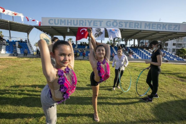 Mersin’de 19 Mayıs coşkusu başladı Mersin’de 19 Mayıs coşkusu başladı