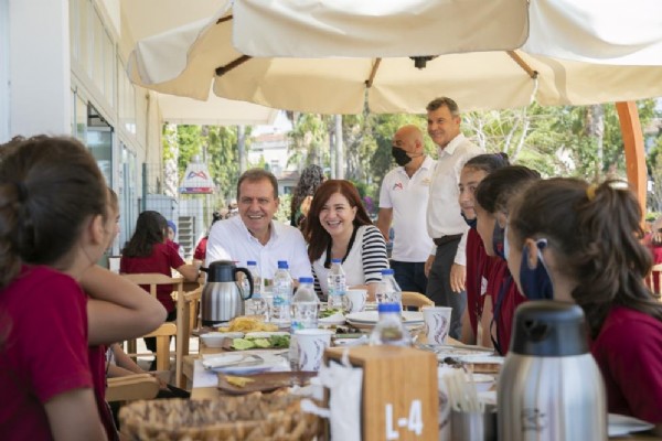 Bakan Seer, Kr iekleri ile bulutu