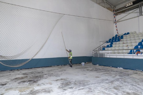 Yeniehir Spor Salonu yenileniyor
