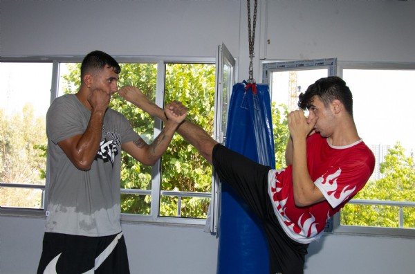 Kick Boks Kursu devam ediyor