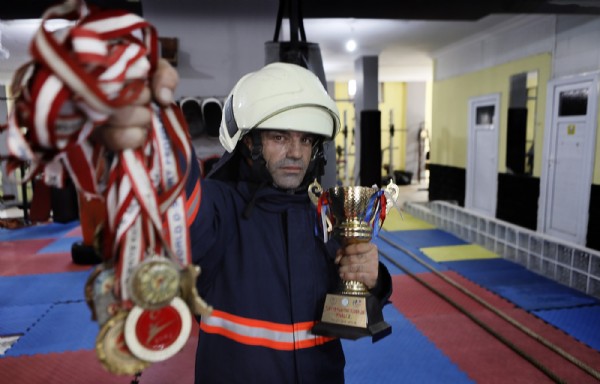 Dünya şampiyonu itfaiyeci Dünya şampiyonu itfaiyeci