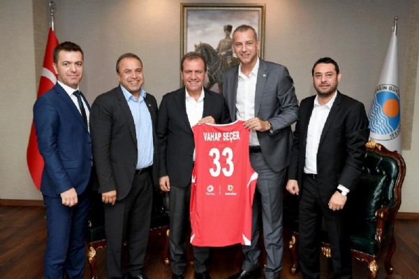 Mersin, milli maça hazırlanıyor! Mersin, milli maça hazırlanıyor!