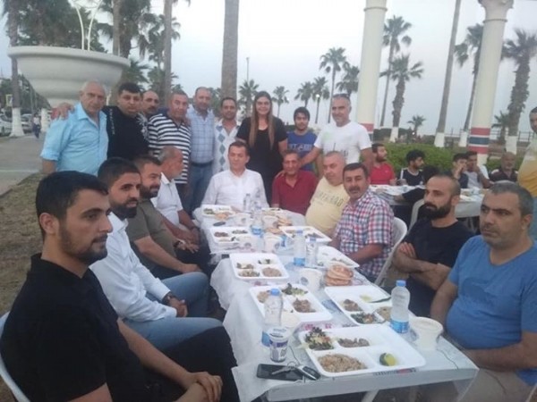 Taraftar, iftarda bulutu!