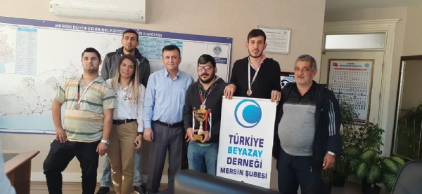 Özel sporculardan teşekkür ziyareti Özel sporculardan teşekkür ziyareti