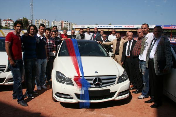 Mercedes'ler teslim edildi! Mercedes'ler teslim edildi!