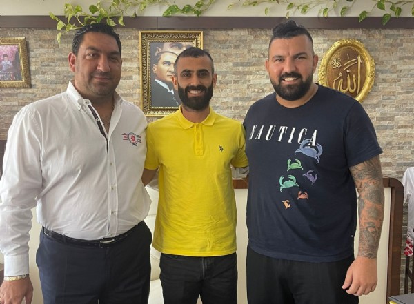 Emrah Özyaylaz, Mersin'de Emrah Özyaylaz, Mersin'de