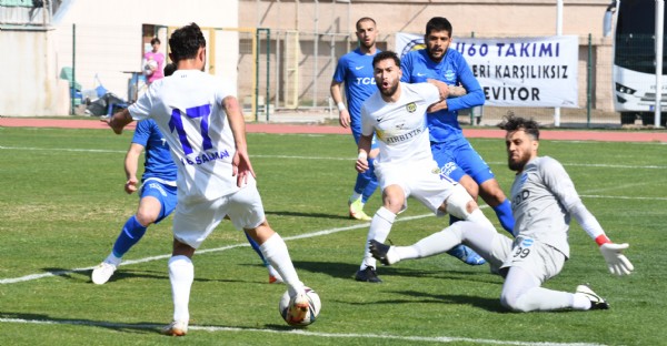 Tarsus, evinde galip