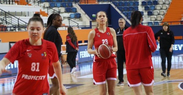 Ukraynalı basketbolcular savaş bitsin istiyor Ukraynalı basketbolcular savaş bitsin istiyor