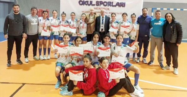 Mersin yldzlar hentbolda finalde