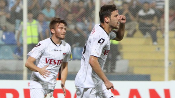 Manisaspor finale göz kırptı Manisaspor finale göz kırptı