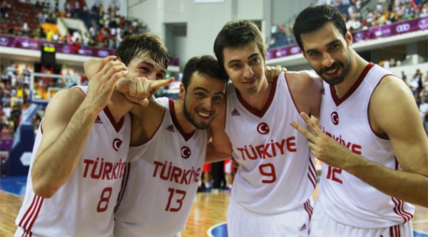 Milliler Akdeniz Oyunları'nda finalde Milliler Akdeniz Oyunları'nda finalde