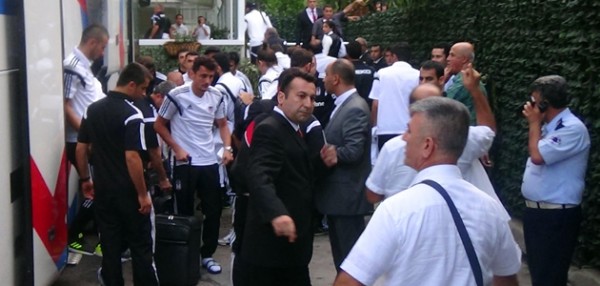 Beşiktaş kafilesi Mersin'de Beşiktaş kafilesi Mersin'de