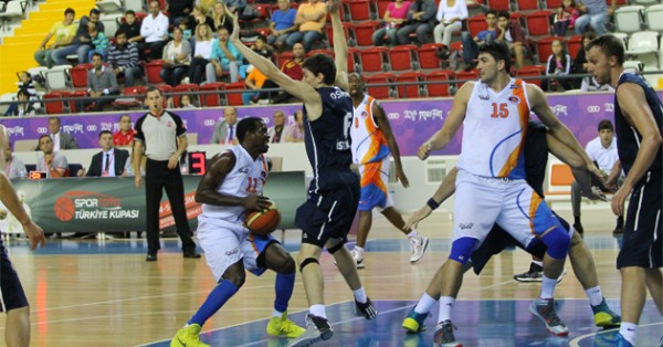 Mersin BB Efes'e kaybetti