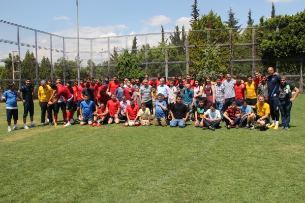 Mersin'li futbolcular Engellileri unutmad!
