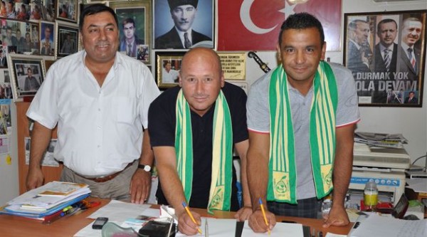 İlk takımına antrenör olarak geri döndü İlk takımına antrenör olarak geri döndü