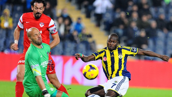 İstanbul'da ilk yarı sona erdi İstanbul'da ilk yarı sona erdi