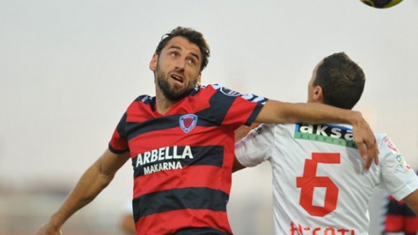 Karşıyaka'da 3 imza! Karşıyaka'da 3 imza!