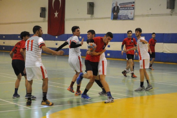 Mersin dmanyurdu liderlie ykseldi