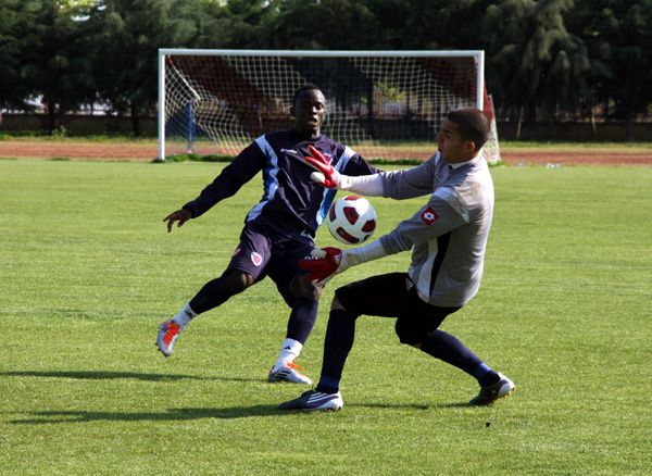 Mersin Kartal maçına hazırlanıyor Mersin Kartal maçına hazırlanıyor