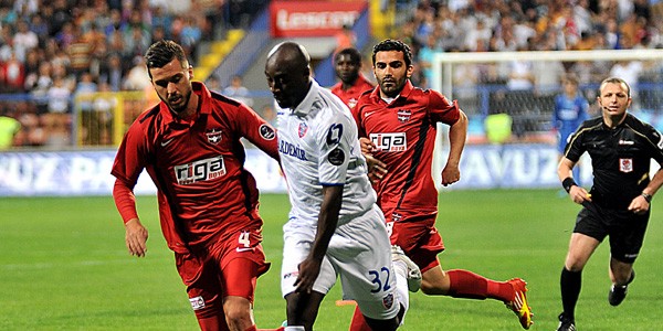 Karabkspor yanyor