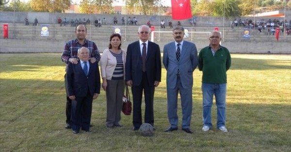 Kuyuluk futbol sahası açıldı Kuyuluk futbol sahası açıldı