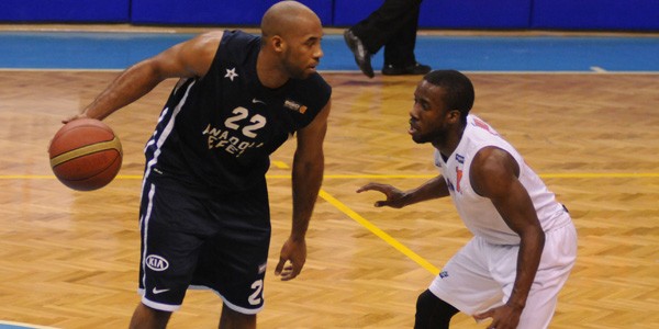 Efes Mersin BB'i devirdi