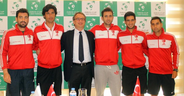 Tenis Milli Takm Mersin'de