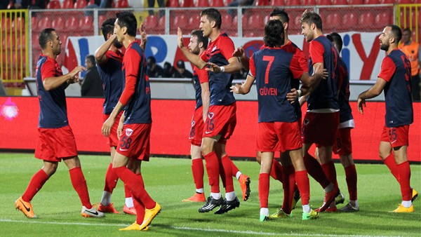Mersin kupada gruplara kaldı Mersin kupada gruplara kaldı