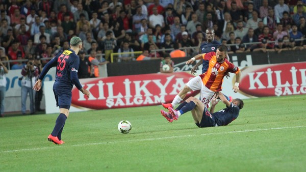 Mersin Aslan' elinden kard