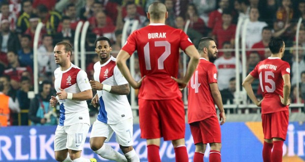 Milli maç öncesi yayın krizi Milli maç öncesi yayın krizi