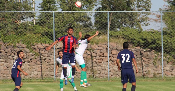 Mersin Şekerspor'a yenildi Mersin Şekerspor'a yenildi