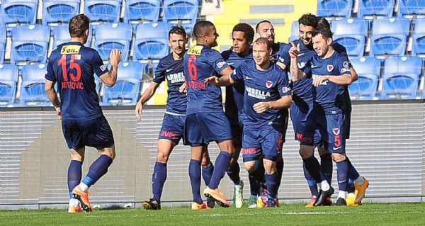 Mersin'de futbolculara para dopingi!