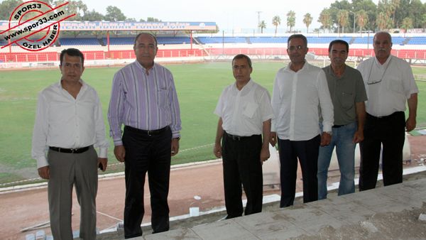Emniyet Müdürü stadı inceledi Emniyet Müdürü stadı inceledi