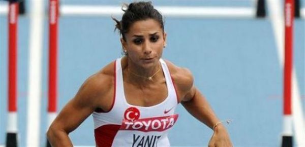 Milli atlet Nevin Yanıt, yarı finale yükseldi! Milli atlet Nevin Yanıt, yarı finale yükseldi!